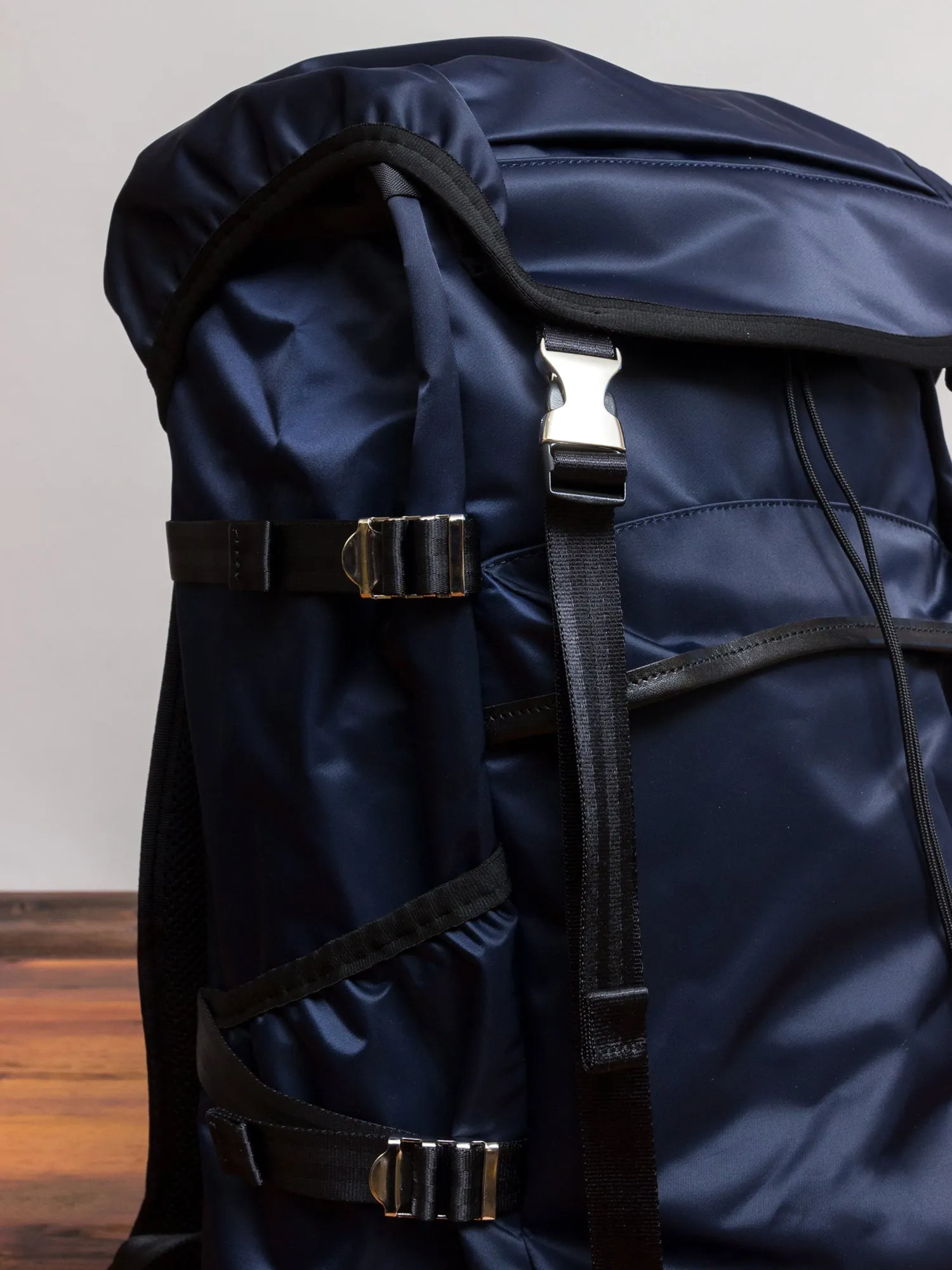 Lightning Backpack in Navy